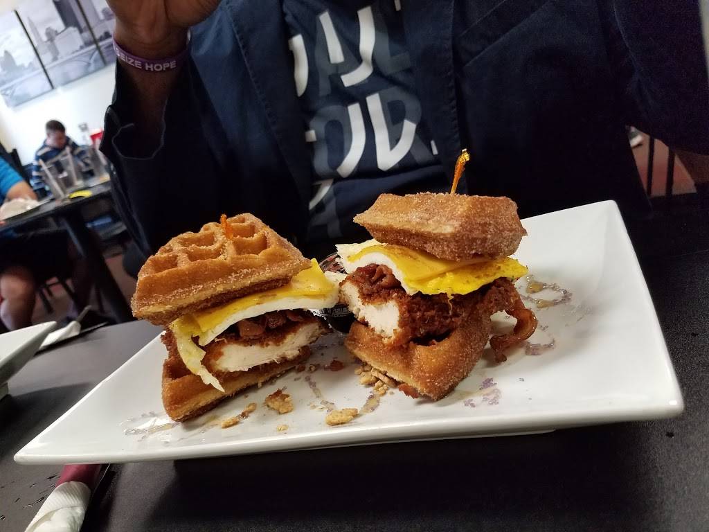 SuperChefs Breakfast & More | restaurant | 199 E Broad St, Columbus, OH 43215, USA | 6142219663 OR +1 614-221-9663