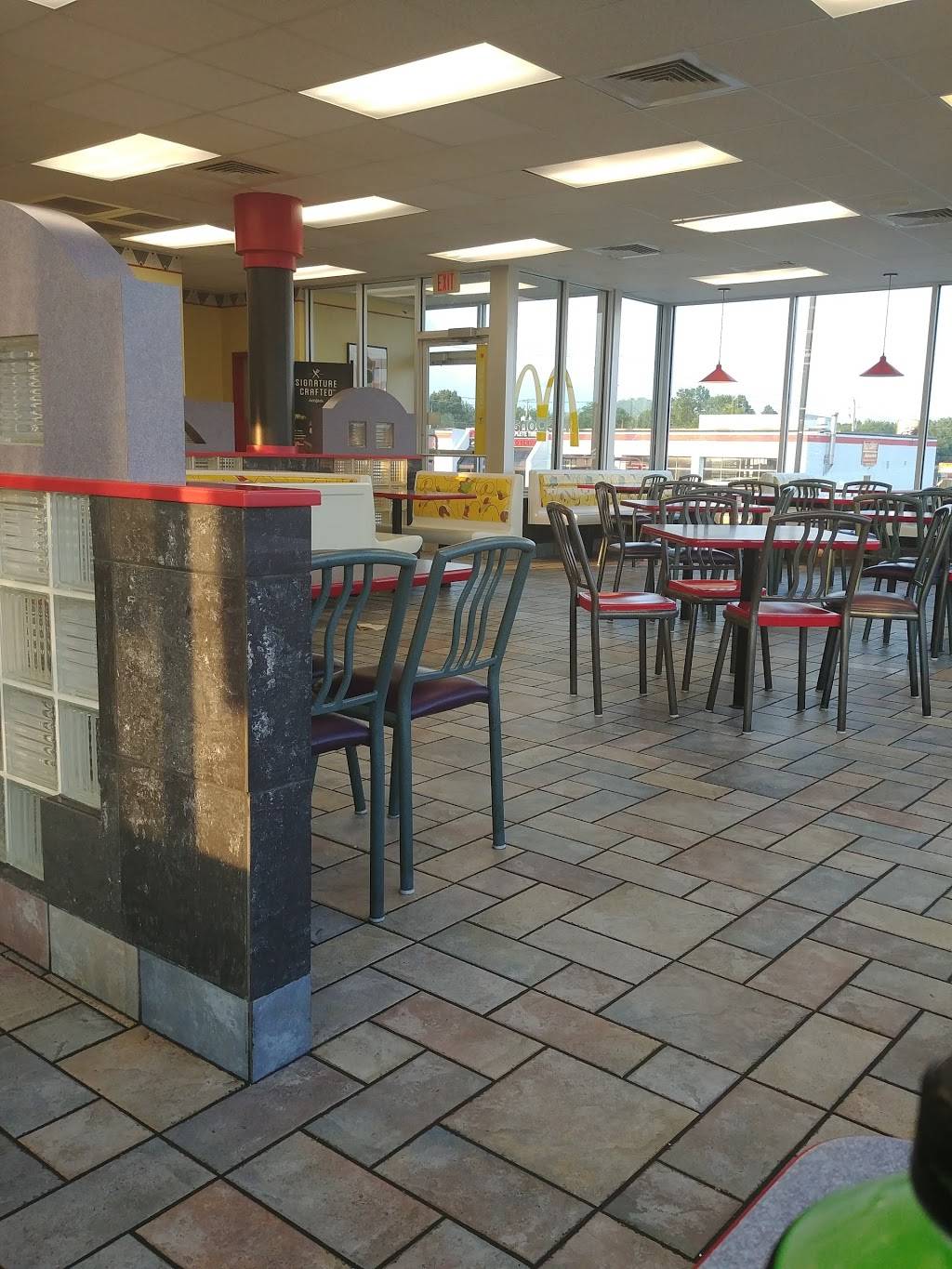 McDonalds | cafe | 1709 S Raccoon Rd, Austintown Township, OH 44511, USA | 3307920527 OR +1 330-792-0527