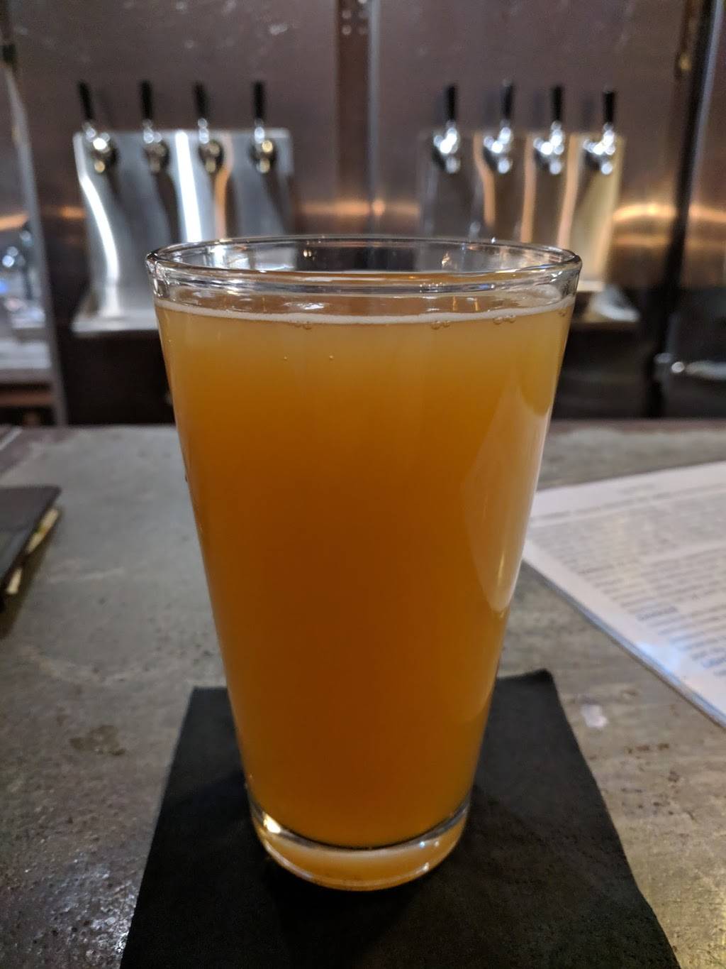 Spacebar | restaurant | 709 W Broad St, Falls Church, VA 22046, USA | 7039920777 OR +1 703-992-0777