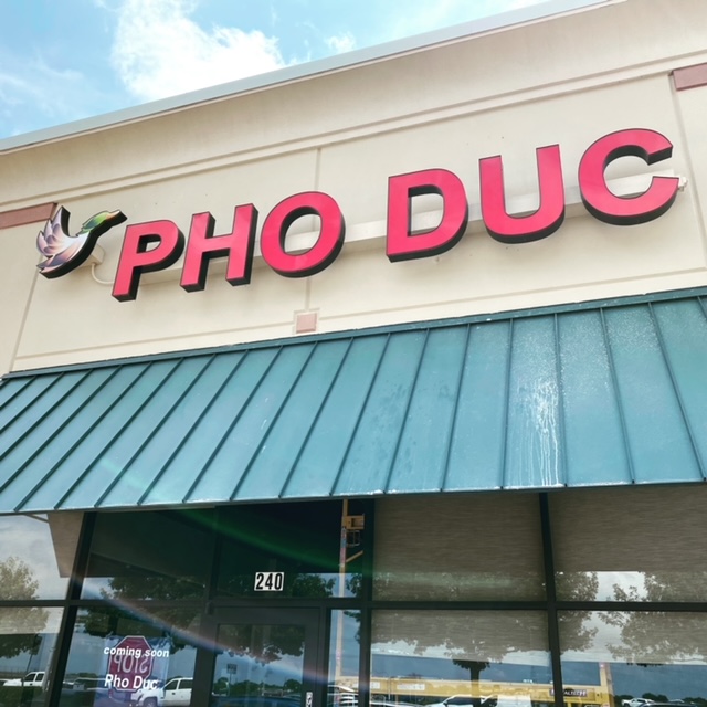 Pho Duc | restaurant | 5224 S State Hwy 360 Suite 240, Grand Prairie, TX 75052, USA | 2144445545 OR +1 214-444-5545