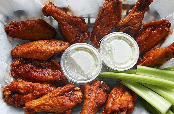 The Venue | restaurant | 110 W Maumee St, Angola, IN 46703, USA | 2606653922 OR +1 260-665-3922