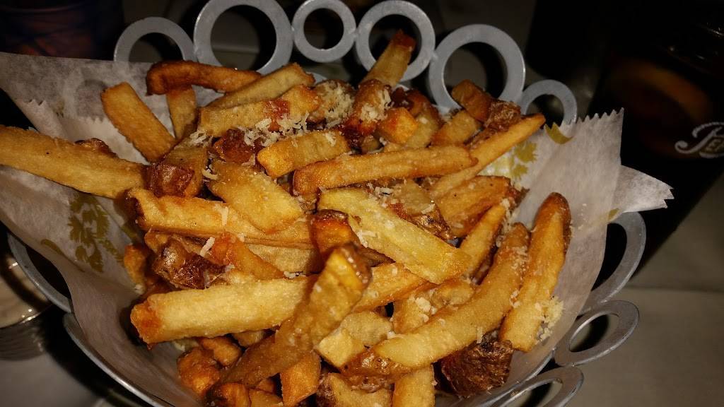 Fire & Smoke | restaurant | 411 79th Ave N, Myrtle Beach, SC 29572, USA | 8434490085 OR +1 843-449-0085