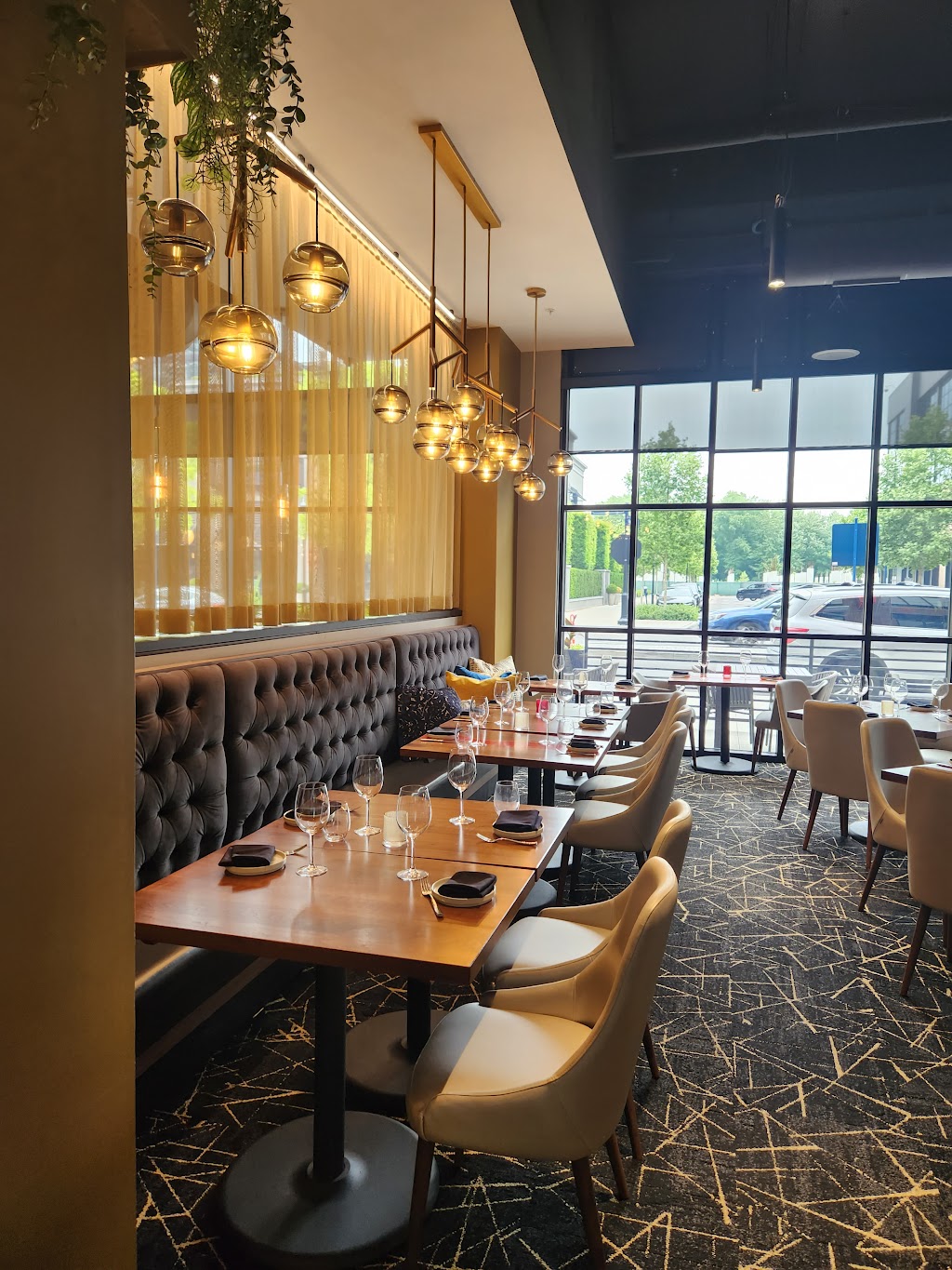 CUT132 | restaurant | 4188 Brighton Rose Way, Columbus, OH 43219, USA | 3802086883 OR +1 380-208-6883