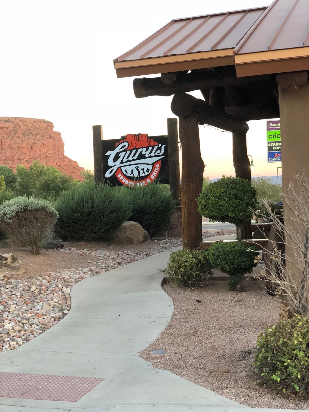Guru’s Sports Bar & Grill | restaurant | 1091 N Bluff St STE 1400, St. George, UT 84770, USA | 4352754248 OR +1 435-275-4248