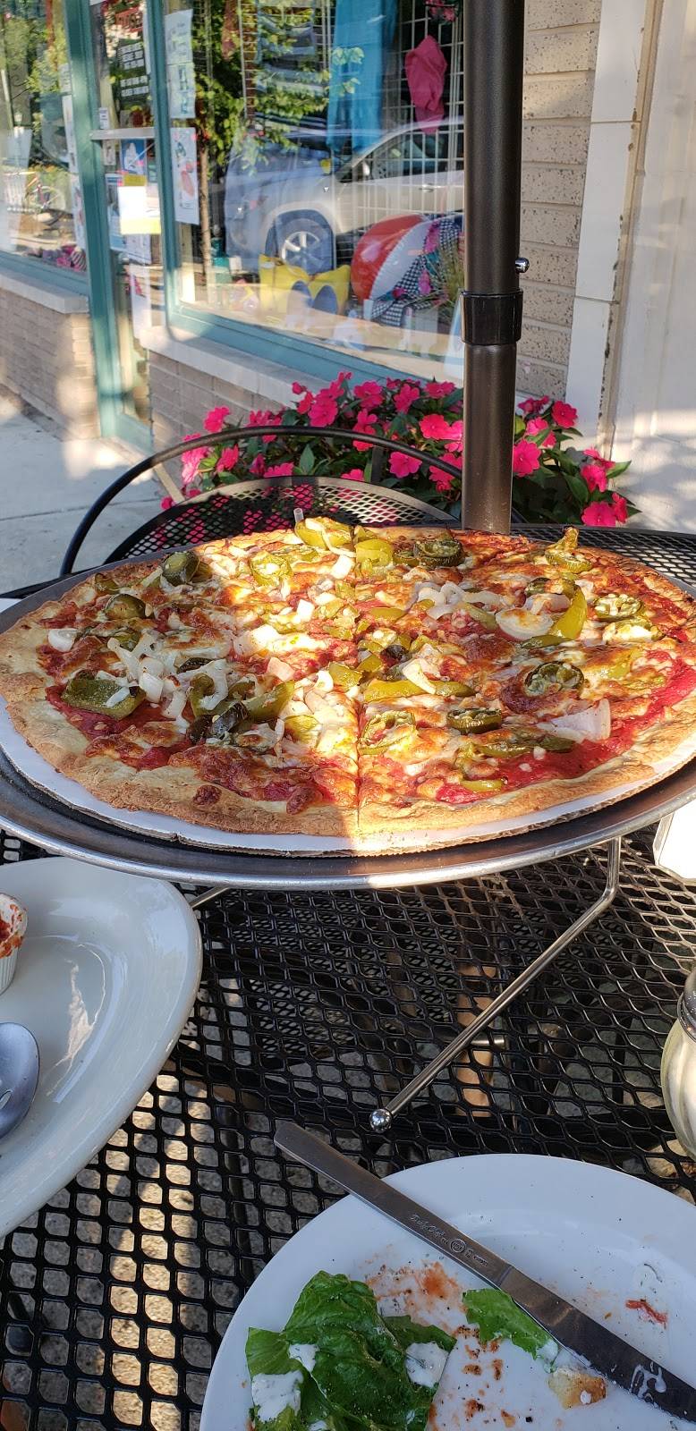 Big Tomato Pizzeria | meal delivery | 1109 Central Ave, Wilmette, IL 60091, USA | 8472561800 OR +1 847-256-1800