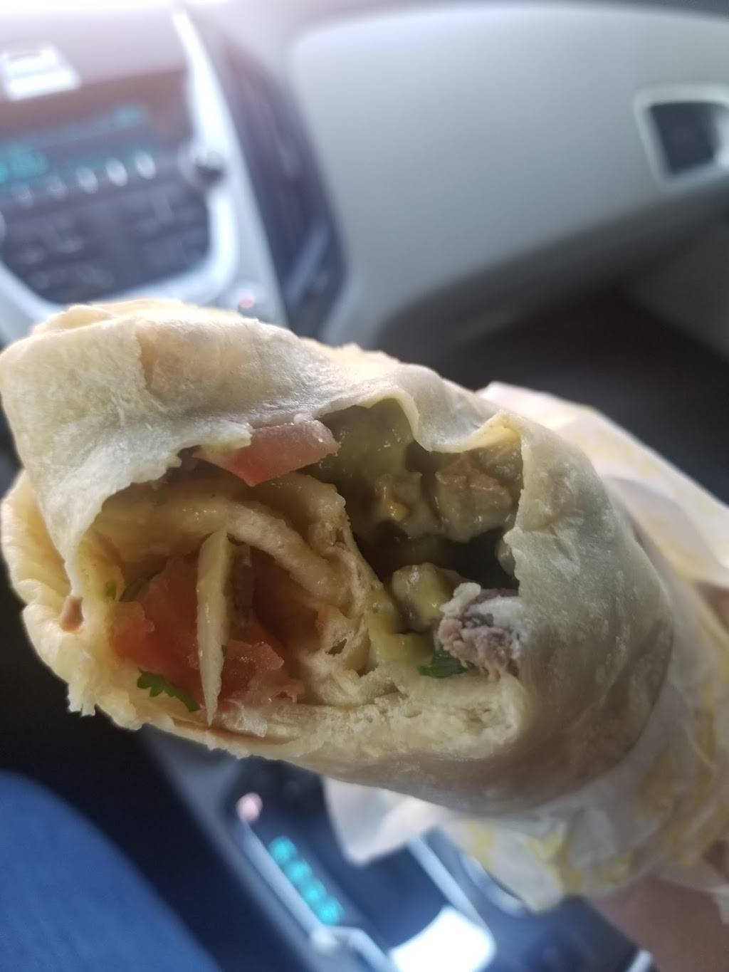 Albertos Mexican Food | restaurant | 4255, 12620 Paramount Blvd, Downey, CA 90242, USA | 5628693171 OR +1 562-869-3171