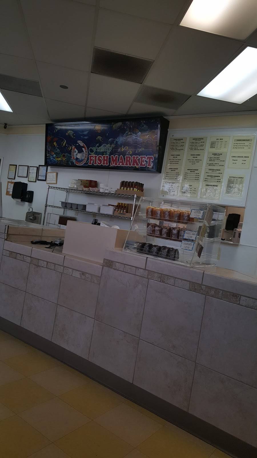 Family Fish Market | restaurant | 14928 7th St, Victorville, CA 92395, USA | 7602451416 OR +1 760-245-1416