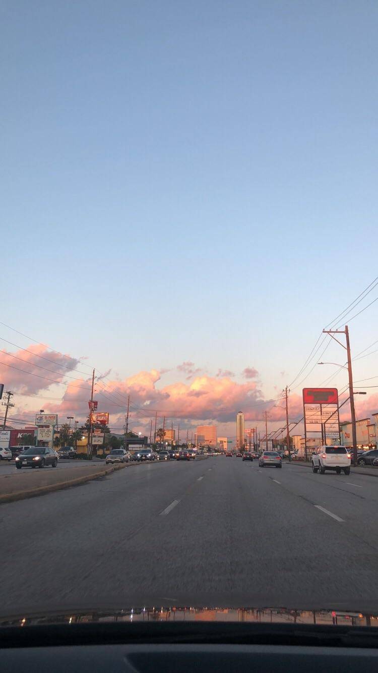 Exxon | restaurant | 202 N Loop W Fwy, Houston, TX 77018, USA | 7138681887 OR +1 713-868-1887