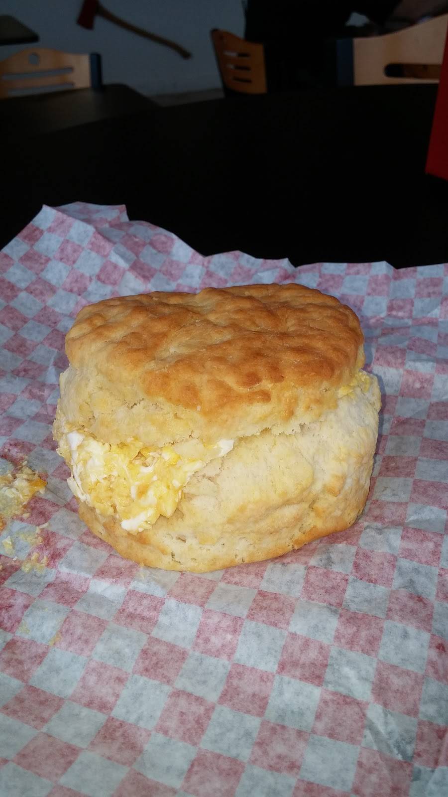 Firehouse Biscuits and Burgers | restaurant | 640 W Ridgeway St, Warrenton, NC 27589, USA | 2522577057 OR +1 252-257-7057