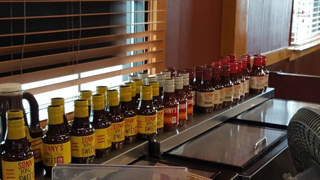 Sonnys BBQ | restaurant | 440 Tyvola Rd, Charlotte, NC 28217, USA | 7045231053 OR +1 704-523-1053