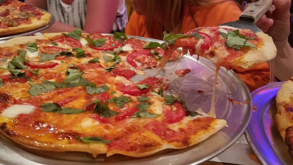 PizzeReal | restaurant | 203 N 11th St, Nashville, TN 37206, USA | 6152262206 OR +1 615-226-2206