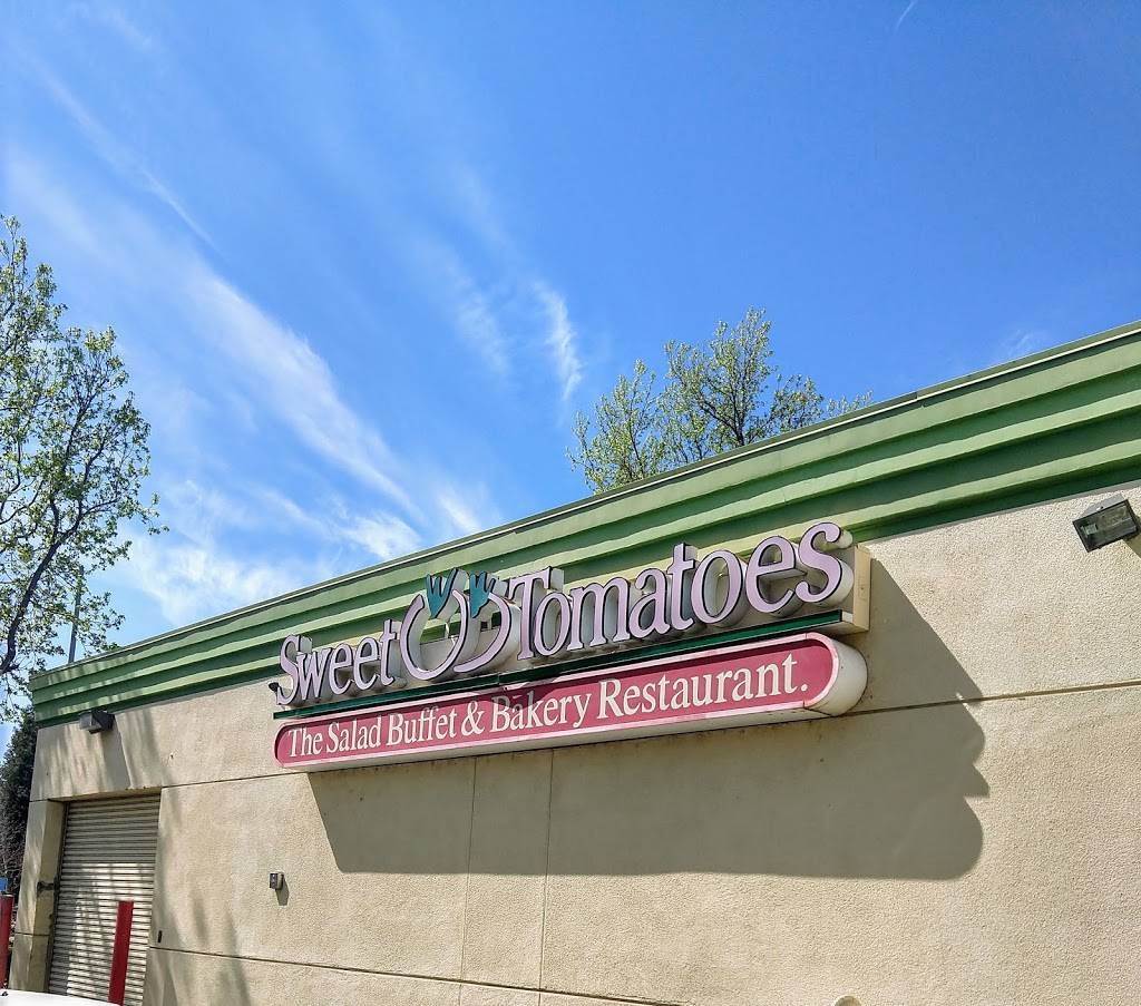 Sweet Tomatoes | meal takeaway | 7114 N Fresno St, Fresno, CA 93720, USA | 5594355797 OR +1 559-435-5797