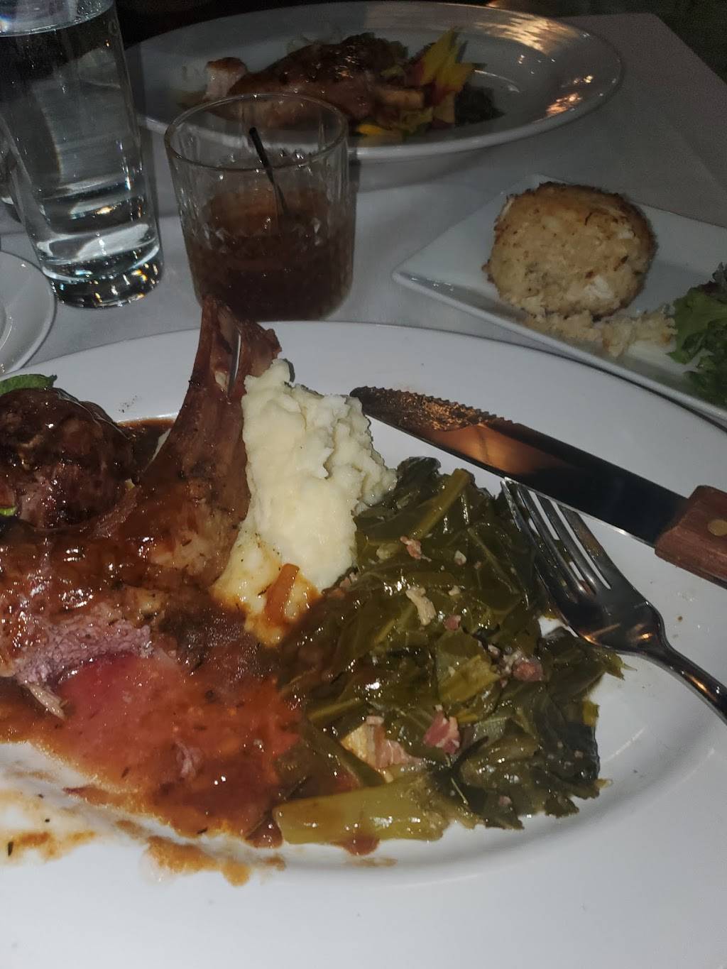 BROTHERS | restaurant | 200 E Plume St, Norfolk, VA 23510, USA | 7579372789 OR +1 757-937-2789