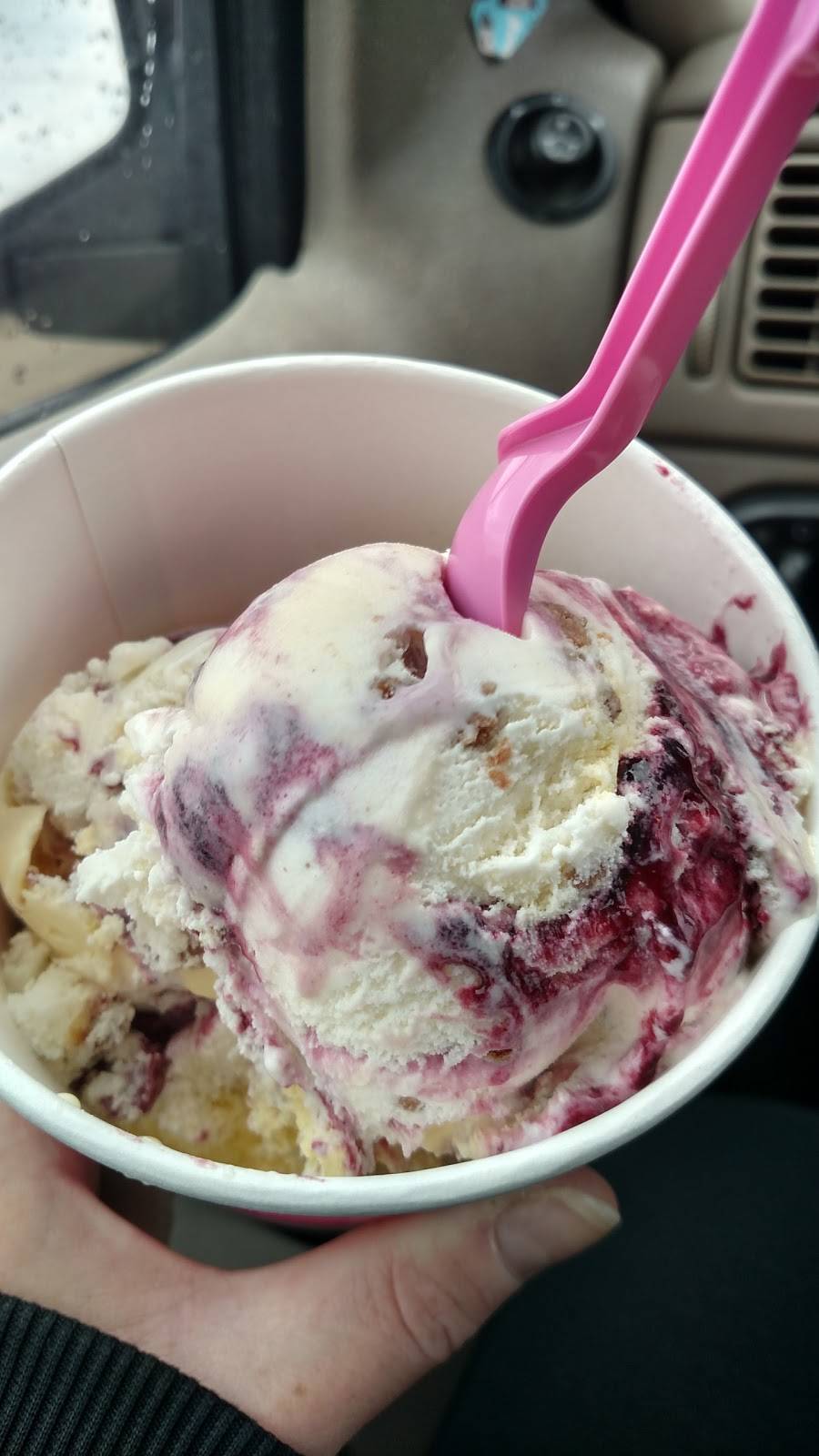 Dunkin | bakery | 6641 Dixie Hwy, Fairfield, OH 45014, USA | 5138744756 OR +1 513-874-4756