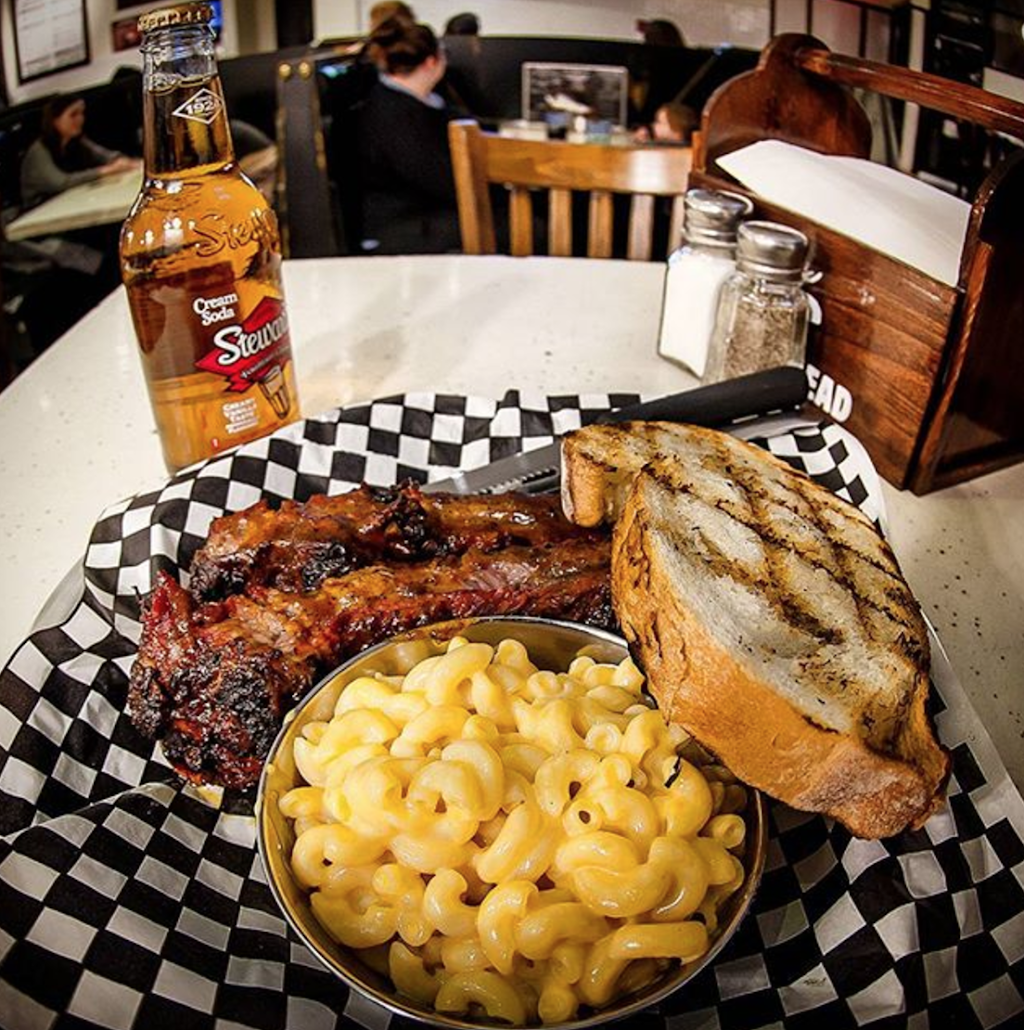 Bofinger BBQ | restaurant | 5667 Rue Sherbrooke Ouest, Montréal, QC H4A 1W6, Canada | 5143696969 OR +1 514-369-6969