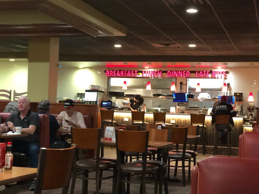 Manolos Tamales | restaurant | 2455 S Kedzie Ave, Chicago, IL 60623, USA | 7738231071 OR +1 773-823-1071