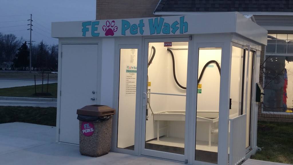 Family Express | restaurant | 1030 W Edison Rd, Mishawaka, IN 46545, USA | 5742567298 OR +1 574-256-7298