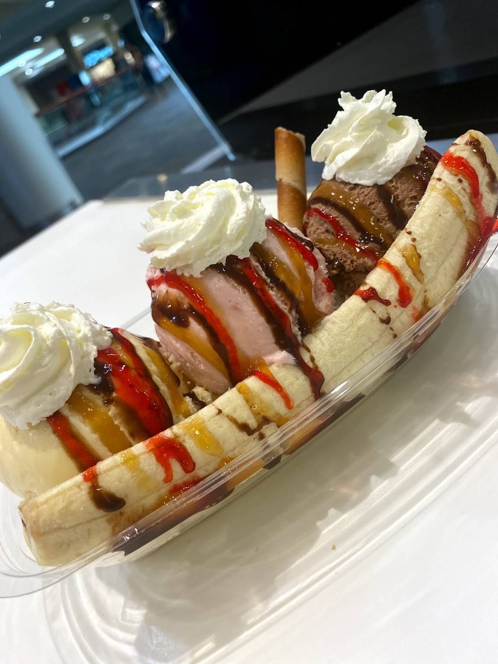 Twin cities crepes & waffles | restaurant | 3001 White Bear Ave Suite 2003A, Maplewood, MN 55109, USA | 6517485151 OR +1 651-748-5151