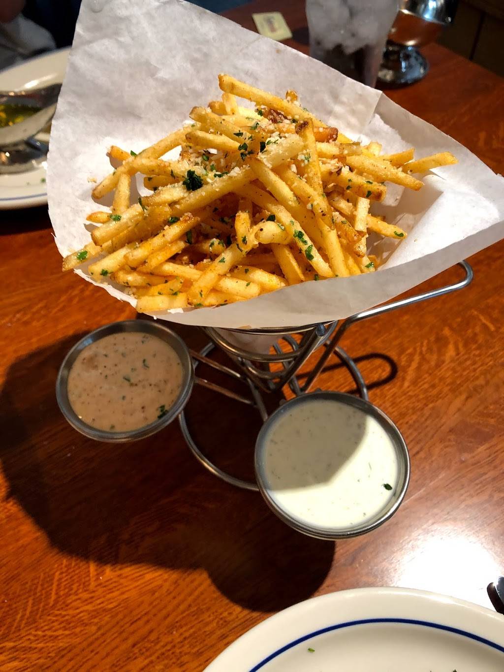 Hudson House | restaurant | 4040 Abrams Rd, Dallas, TX 75214, USA | 2143632882 OR +1 214-363-2882