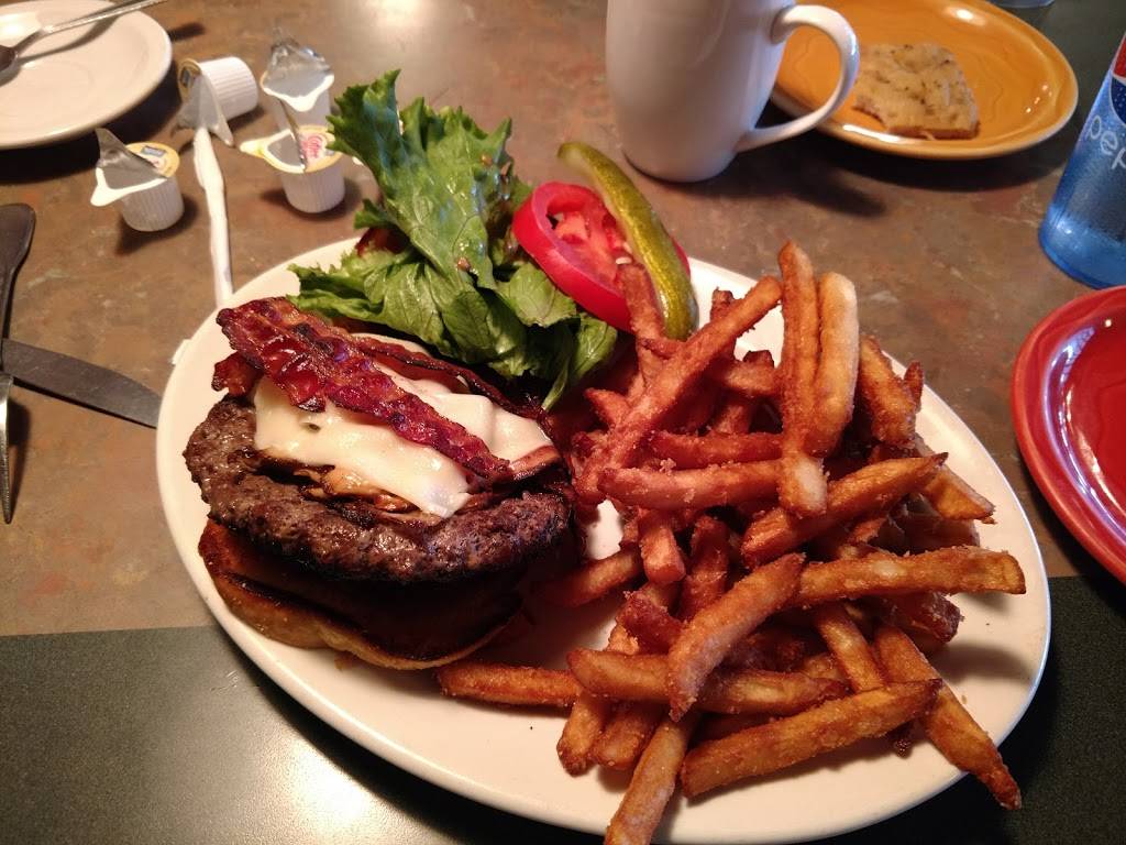 The Henry Station | restaurant | 244 S Market St, Wooster, OH 44691, USA | 3302642226 OR +1 330-264-2226