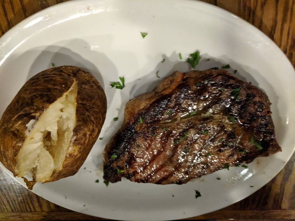 Garretts Family Steakhouse | restaurant | 9431 E 22nd St #157, Tucson, AZ 85710, USA | 5202078292 OR +1 520-207-8292