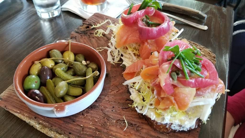 On Swann | restaurant | 1501 W Swann Ave, Tampa, FL 33606, USA | 8132510110 OR +1 813-251-0110