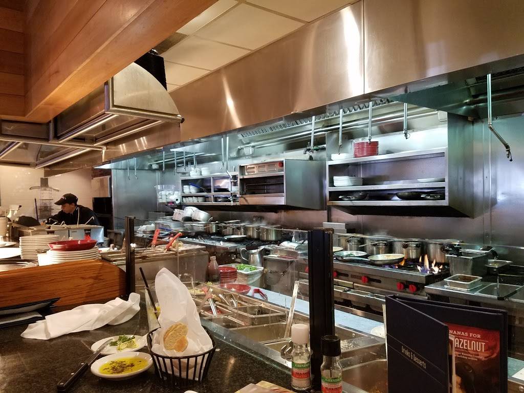 Carrabbas Italian Grill | restaurant | 5690 S Westnedge Ave, Portage, MI 49002, USA | 2693810607 OR +1 269-381-0607