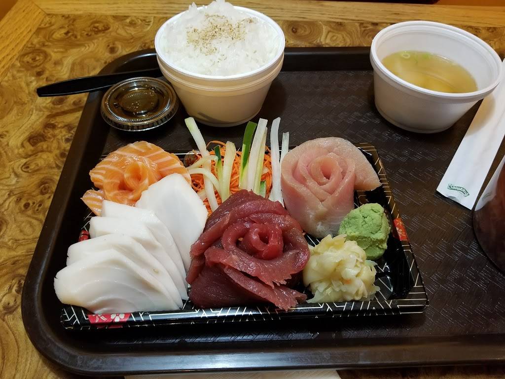 Late Night Thai | restaurant | 1624 W Belmont Ave, Chicago, IL 60657, USA | 7733279945 OR +1 773-327-9945