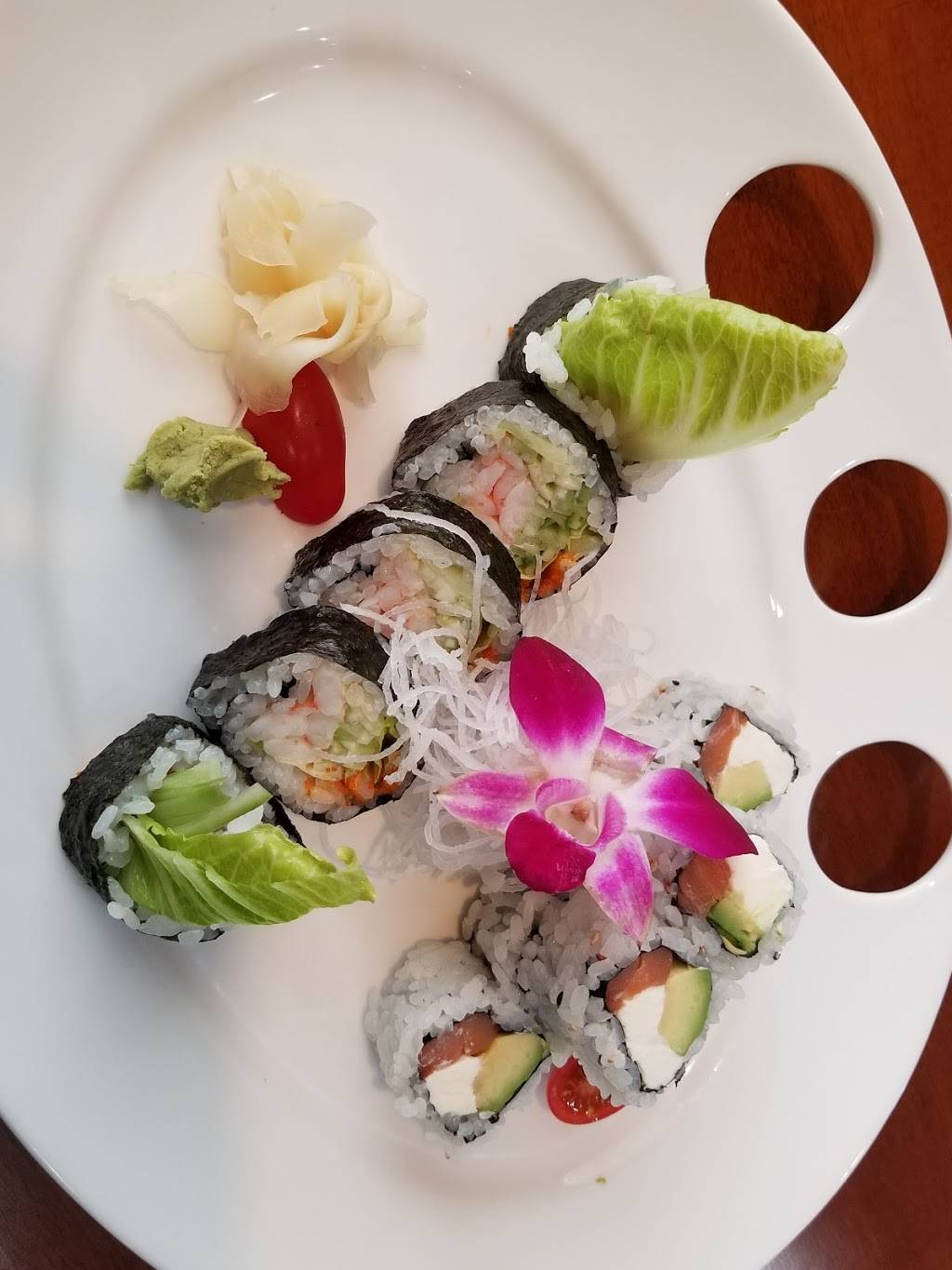 Good Fortune Sushi Bar & Restaurant | restaurant | 42864 Truro Parish Dr, Ashburn, VA 20148, USA | 7037298228 OR +1 703-729-8228