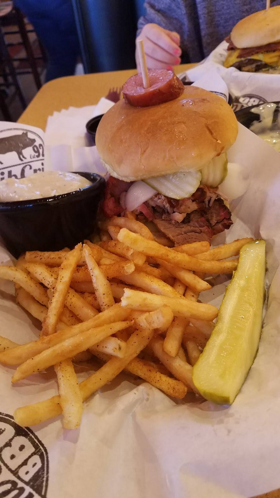 RibCrib BBQ & Grill | restaurant | 1750 Garth Brooks Blvd, Yukon, OK 73099, USA | 4053542828 OR +1 405-354-2828