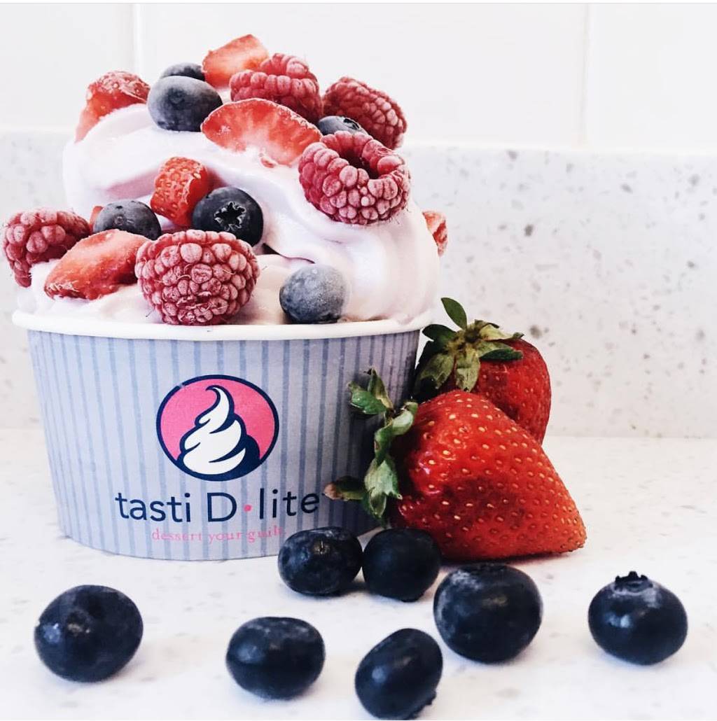 Tasti D-Lite | meal takeaway | 526 Wilshire Blvd, Santa Monica, CA 90401, USA | 3108576030 OR +1 310-857-6030