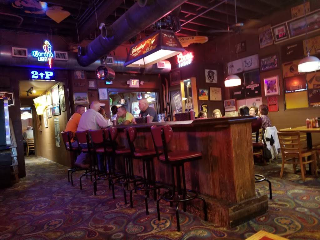 Brown Lantern | restaurant | 417 E Howard St, Live Oak, FL 32064, USA | 3863621133 OR +1 386-362-1133