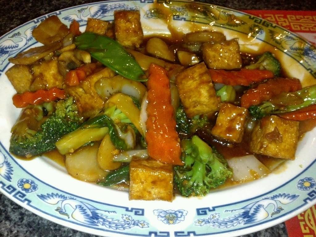 China Capital Restaurant | restaurant | 2900 N Main St #101, High Point, NC 27265, USA | 3368828888 OR +1 336-882-8888