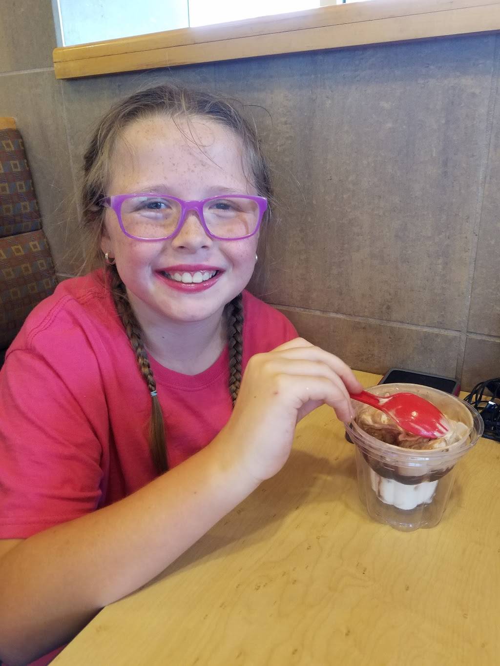 Dairy Queen Grill & Chill | restaurant | 199 Main St, Stanton, KY 40380, USA | 6066635367 OR +1 606-663-5367