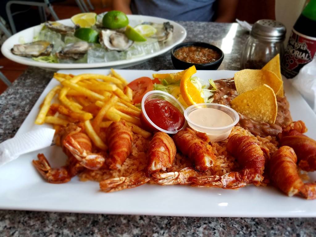 Mariscos Puerto Escondido | restaurant | 12572 Garden Grove Blvd, Garden Grove, CA 92843, USA | 7145306990 OR +1 714-530-6990