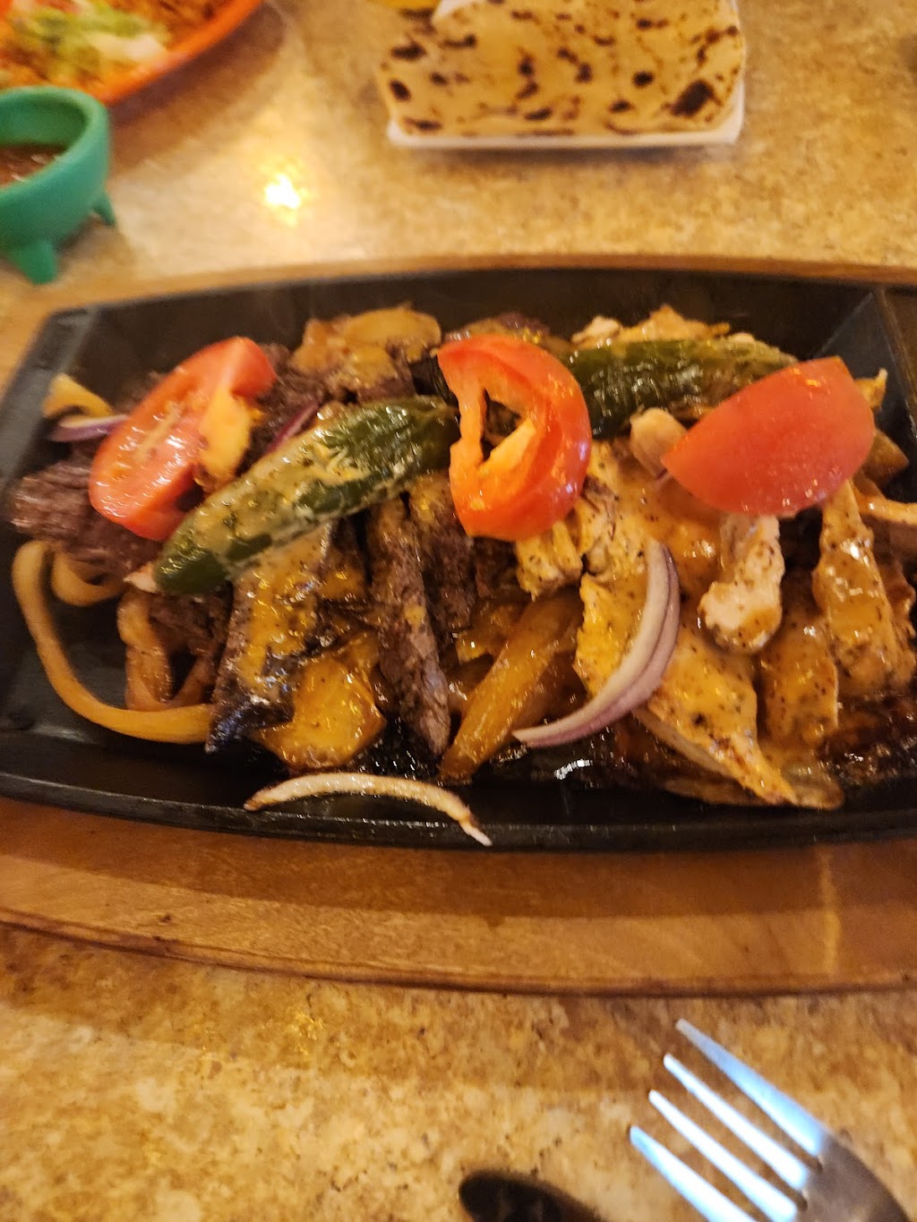 Los Gallitos Mexican Cafe | restaurant | 20420 Southwest Fwy, Richmond, TX 77469, USA | 8323633322 OR +1 832-363-3322