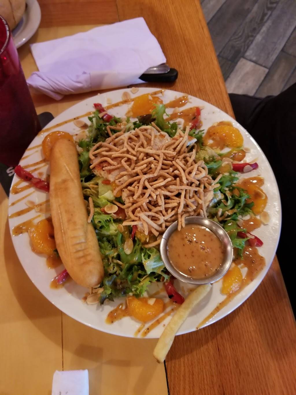 The Roadhouse, Cormorant MN | restaurant | 11740 Co Hwy 5, Lake Park, MN 56554, USA | 2185323887 OR +1 218-532-3887