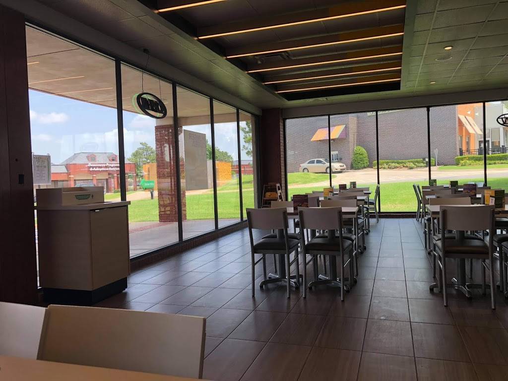 Subway | restaurant | 7101 Northwest Expy, Oklahoma City, OK 73132, USA | 4057227827 OR +1 405-722-7827