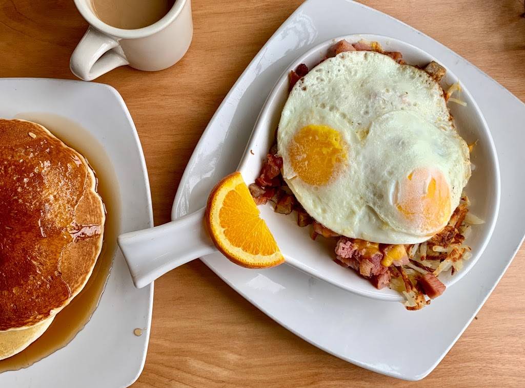 No Wake Bar and Grill | restaurant | 99 Kazimour Dr, Port Barrington, IL 60010, USA | 8473828866 OR +1 847-382-8866