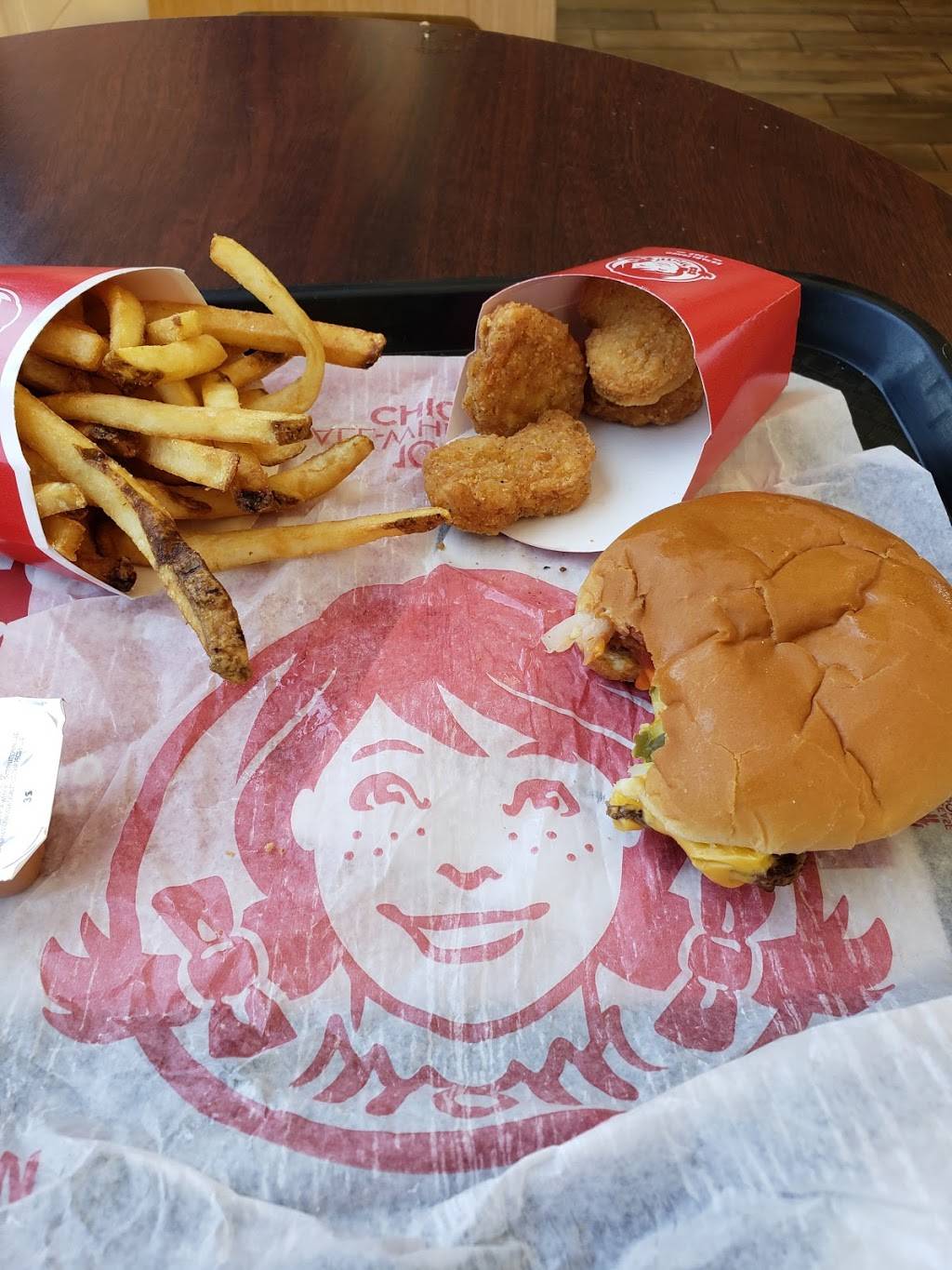 Wendys | restaurant | 7591 N Owasso Expy, Owasso, OK 74055, USA | 9183761994 OR +1 918-376-1994