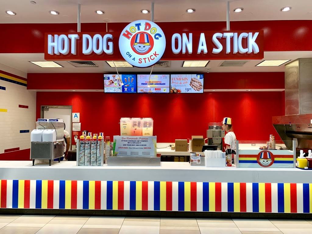 Hot Dog on a Stick | meal takeaway | 121 Los Cerritos Center, Cerritos, CA 90703, USA | 5628600384 OR +1 562-860-0384