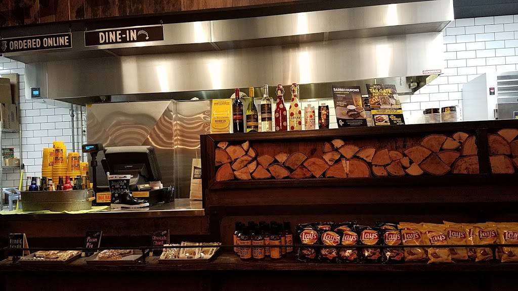 Dickeys Barbecue Pit | restaurant | 10463 Gibsonton Dr, Riverview, FL 33578, USA | 8133331773 OR +1 813-333-1773