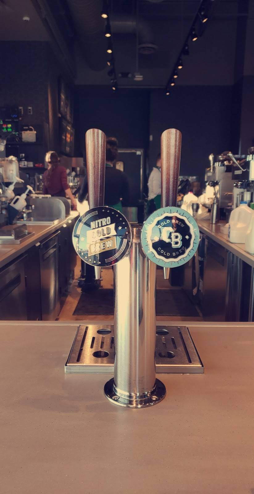 Starbucks | cafe | 3401 Owen Rd Ste 100, Fenton, MI 48430, USA | 2488078817 OR +1 248-807-8817