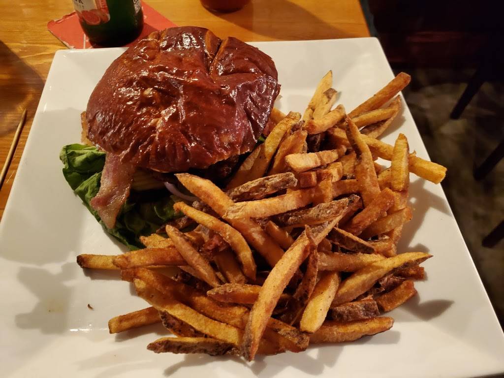 Main Street Bourbon Room | restaurant | 1279 Main St, Green Bay, WI 54302, USA | 9203098289 OR +1 920-309-8289