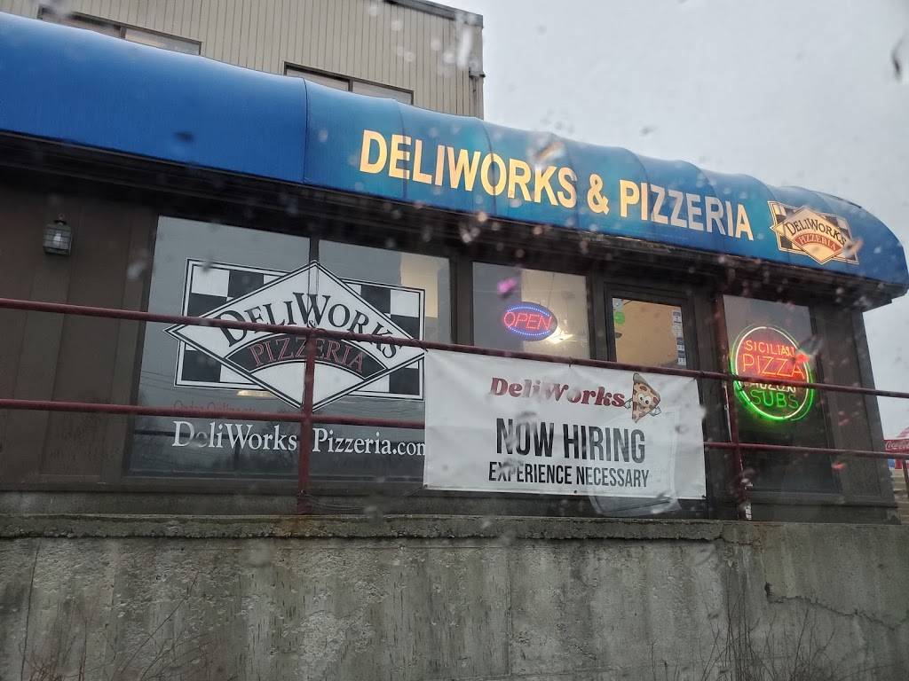 Deliworks & Pizzaria | restaurant | 3637, 62 Montvale Ave, Stoneham, MA 02180, USA | 7814387955 OR +1 781-438-7955