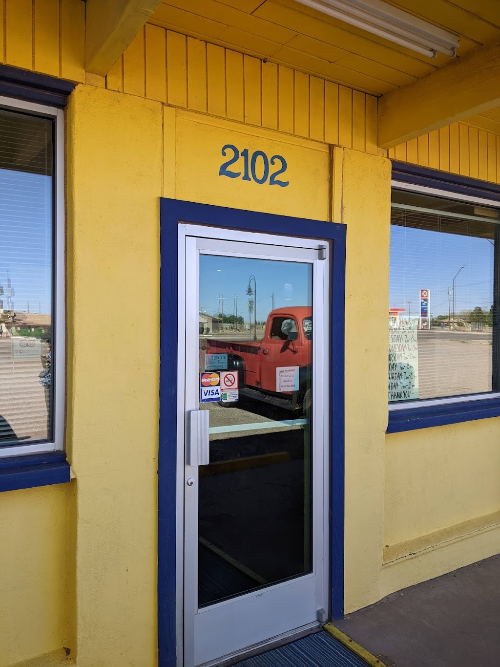 Camaleon Cafe | cafe | 2102 Navajo Blvd, Holbrook, AZ 86025, USA | 9285242446 OR +1 928-524-2446