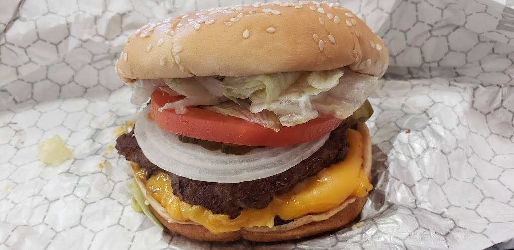 Braums Ice Cream & Burger Restaurant | restaurant | 2922 W University Dr, Denton, TX 76201, USA | 9405661634 OR +1 940-566-1634