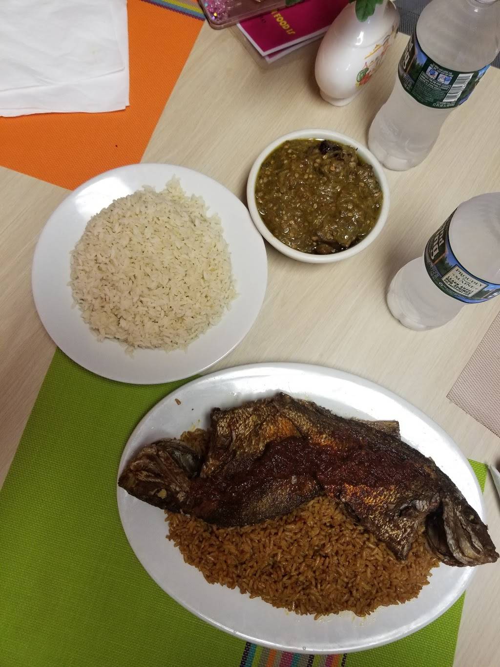 Angies Kitchen | restaurant | 618 S 52nd St, Philadelphia, PA 19143, USA | 2154711422 OR +1 215-471-1422