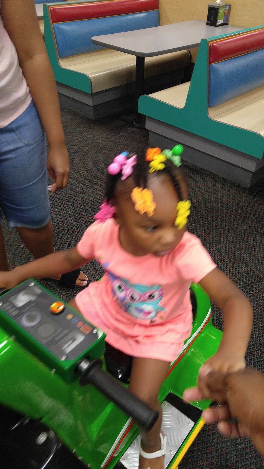 Chuck E. Cheese | restaurant | 720 S County Center Way, St. Louis, MO 63129, USA | 3144870101 OR +1 314-487-0101