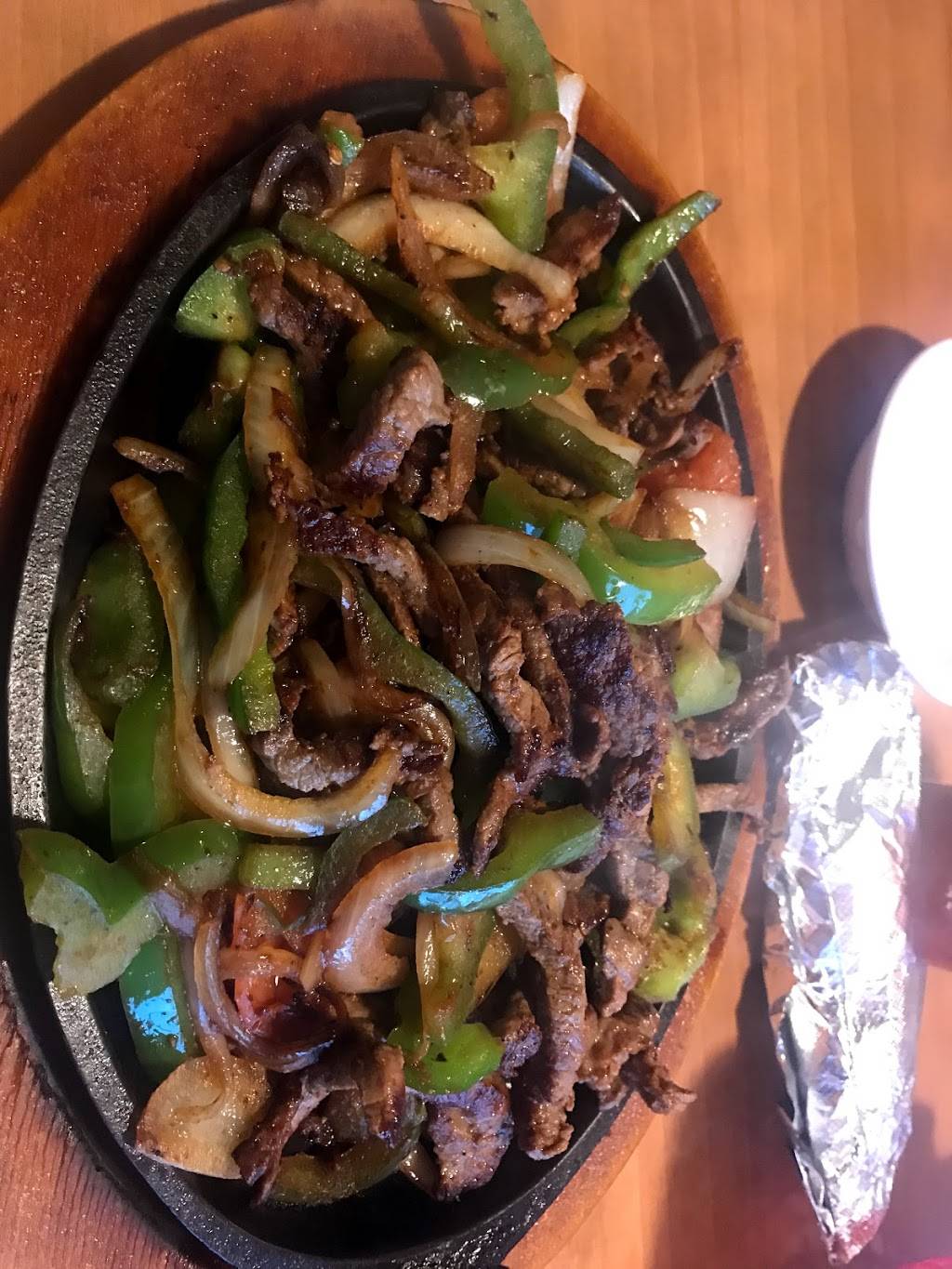 Tlaquepaque Mexican Grille & Restaurant | restaurant | 710 E Atkins St, Dobson, NC 27017, USA | 3363562130 OR +1 336-356-2130